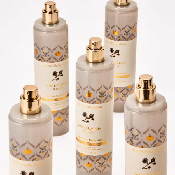 بادی اسپلش زنانه بث اند بادی ورکز وایت پامپکین اند چای Bath & Body Works White Pumpkin & Chai Fine Fragrance Mist