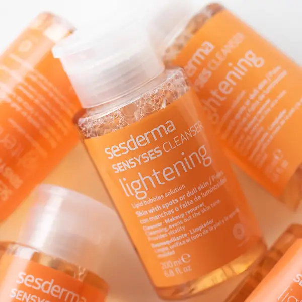 شوینده روشن کننده و ضد لک صورت سسدرما سنسیسز لایتنینگ Sesderma SENSYSES Cleanser Lightening